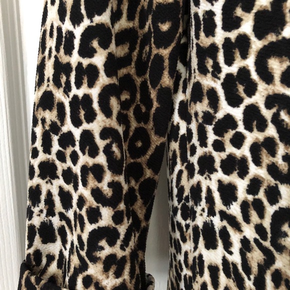 Cheetah print duster - Picture 2 of 3